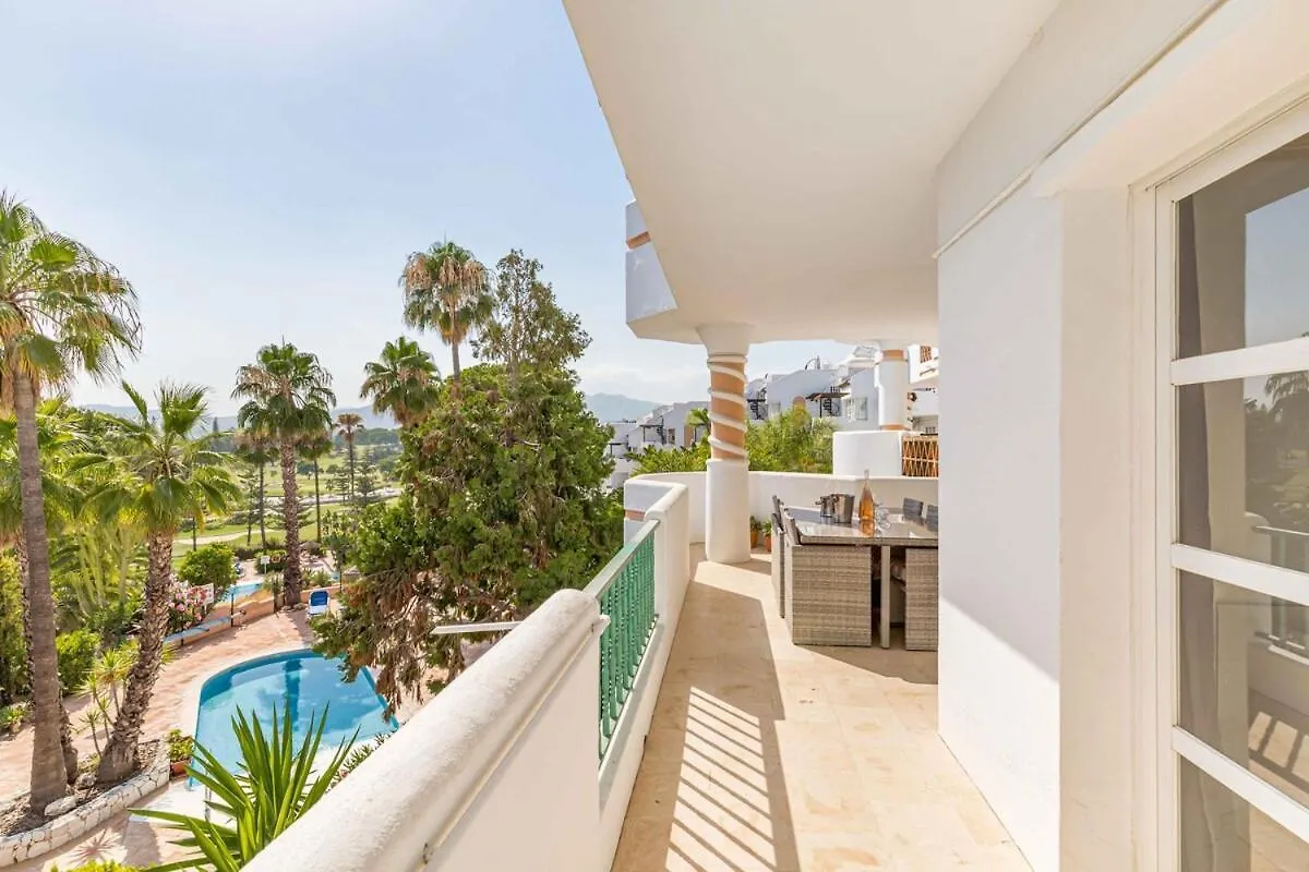 Stylish One Bed Apartment At Matchroom Country Club Fuengirola Spain